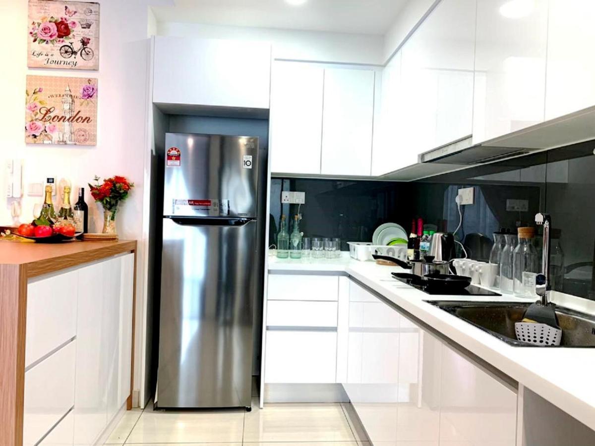 Almas Suites Puteri Harbour نوساجايا المظهر الخارجي الصورة