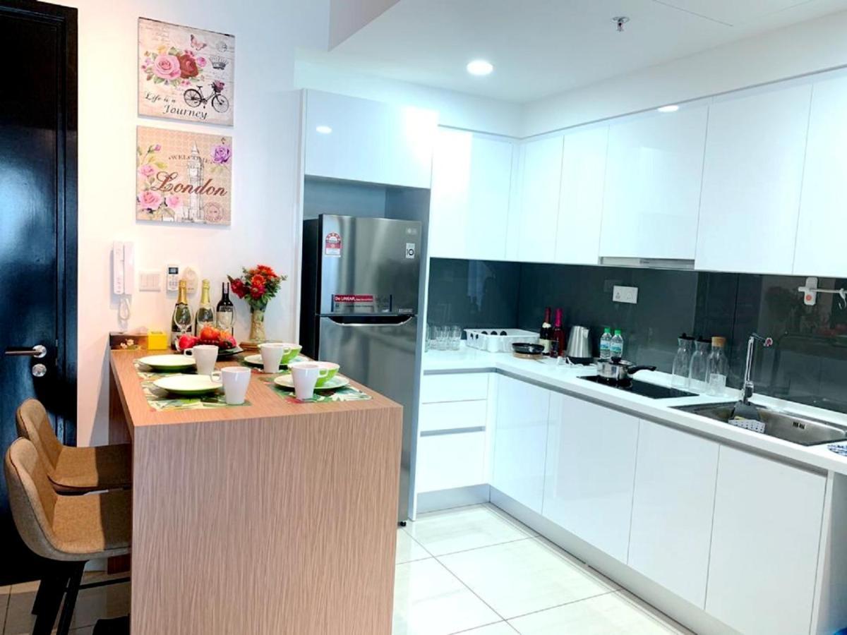 Almas Suites Puteri Harbour نوساجايا المظهر الخارجي الصورة