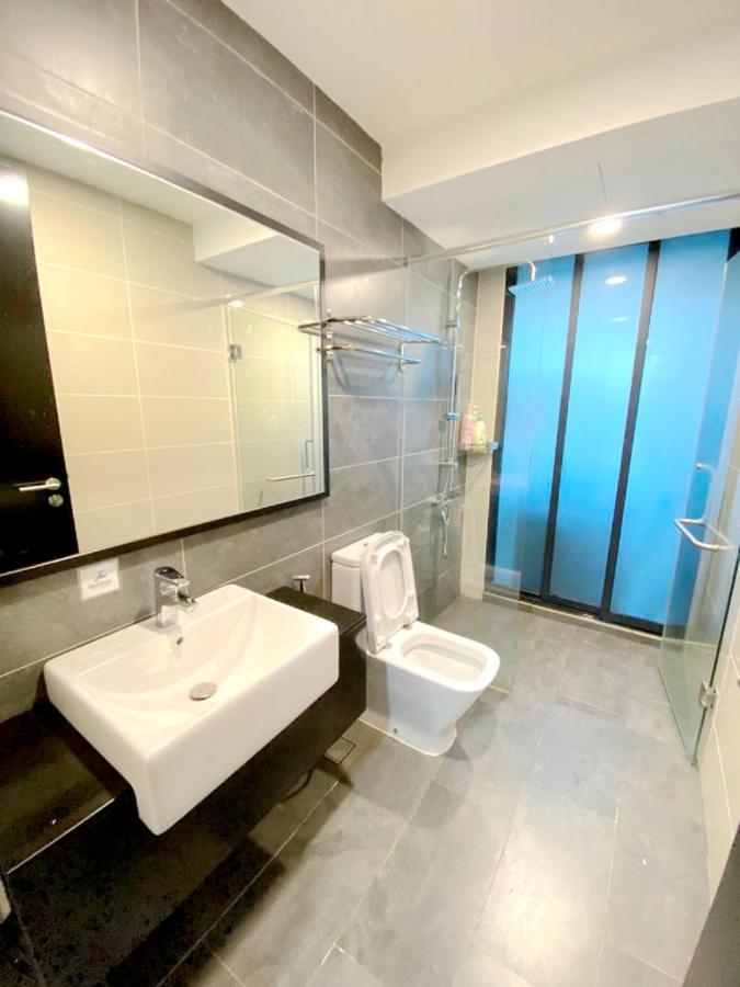 Almas Suites Puteri Harbour نوساجايا المظهر الخارجي الصورة
