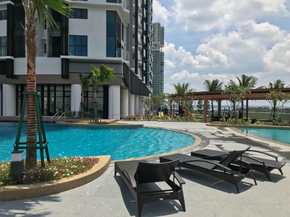 Almas Suites Puteri Harbour نوساجايا المظهر الخارجي الصورة
